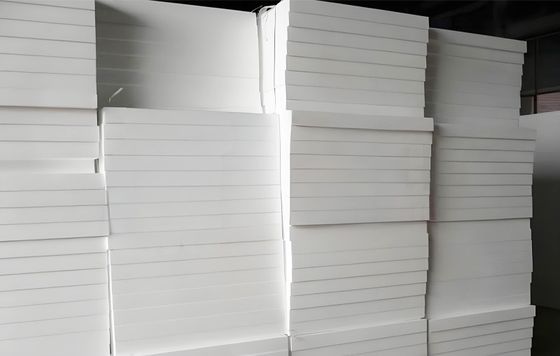 プラスチックの泡シート EPSブロックマシンと高速サイクル時間 30日間の返品保証